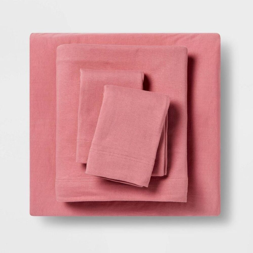 Room Essentials Pink Bedding Set